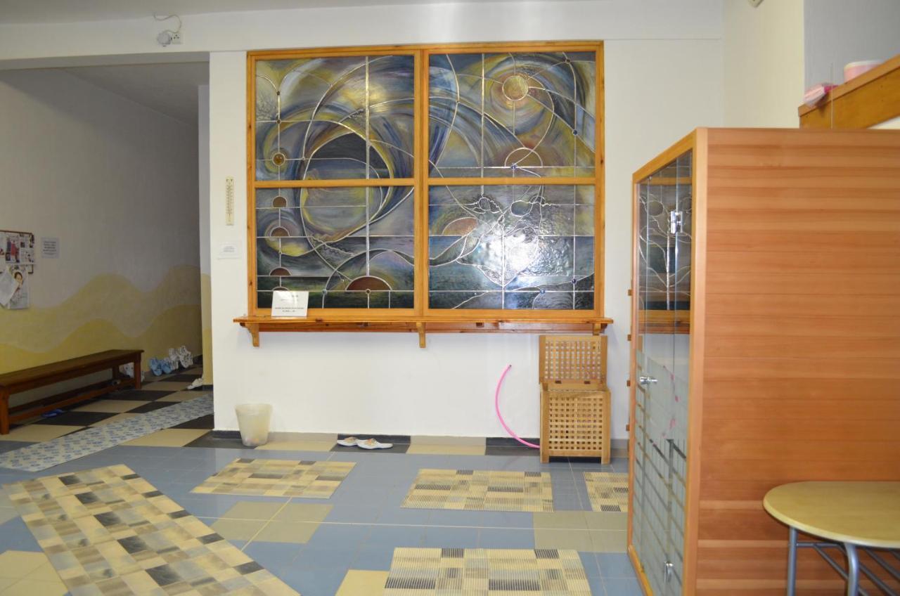 Отель Famozclub Bakov nad Jizerou Экстерьер фото