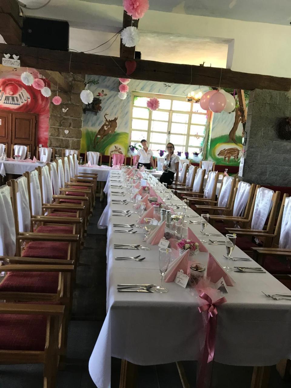 Отель Famozclub Bakov nad Jizerou Экстерьер фото